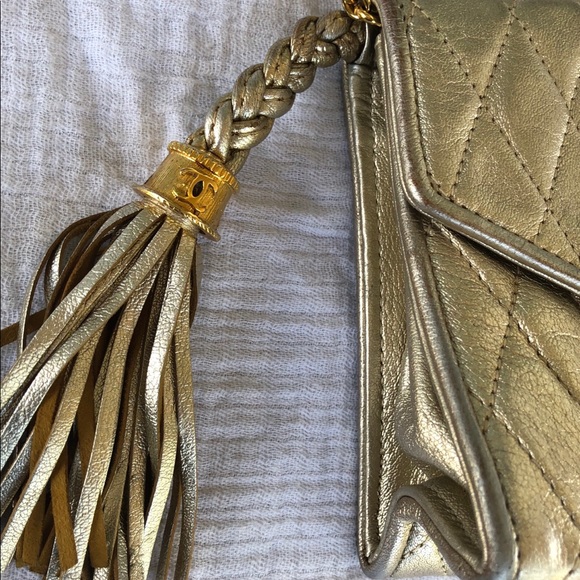 🌟festive Gold metallic Chanel bag - Picture 6 of 8